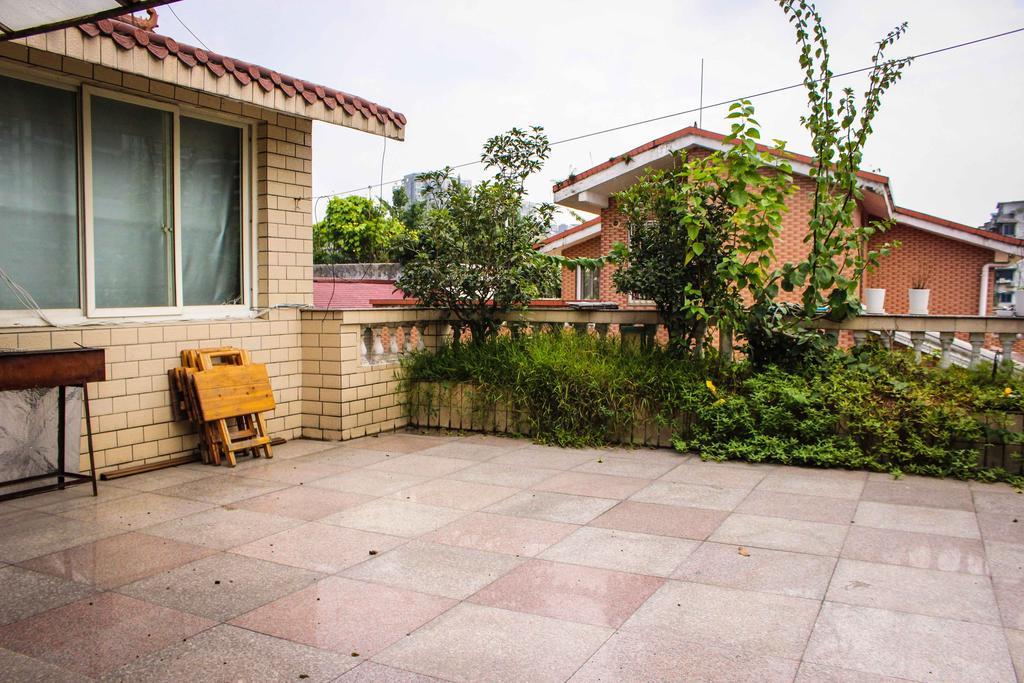 Chengdu Bling Bling Hostel Supoqiao Номер фото