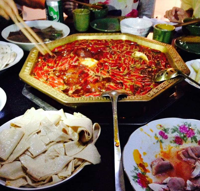 Chengdu Bling Bling Hostel Supoqiao Экстерьер фото